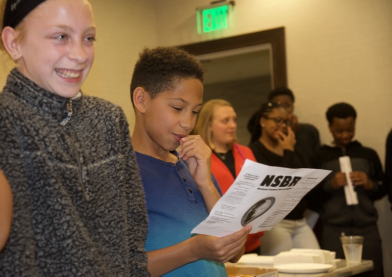 https://iris.siue.edu/math-literacy-archive/files/bulk/2019MathFestival_347.jpg