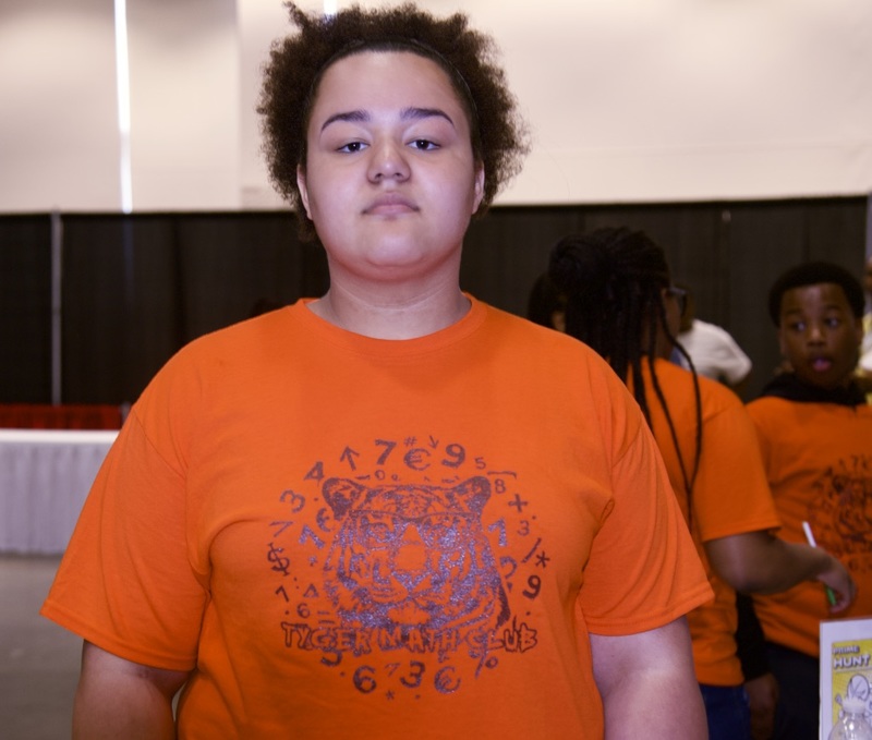 https://iris.siue.edu/math-literacy-archive/files/bulk/2019MathFestival_365.jpg