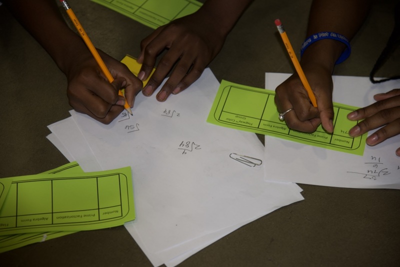 https://iris.siue.edu/math-literacy-archive/files/bulk/2019MathFestival_255.jpg https://iris.siue.edu/math-literacy-archive/files/bulk/2019MathFestival_255.jpg