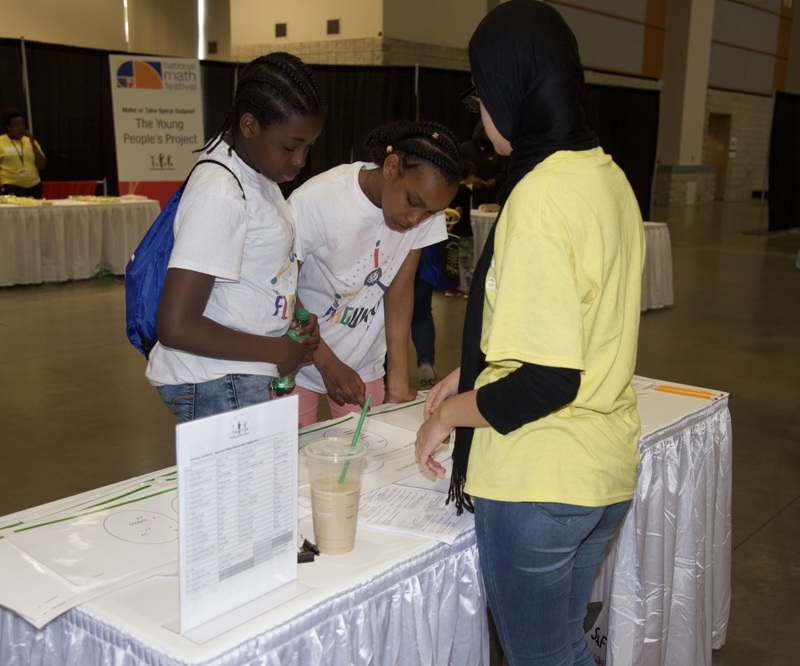 https://iris.siue.edu/math-literacy-archive/files/bulk/2019MathFestival_186.jpg