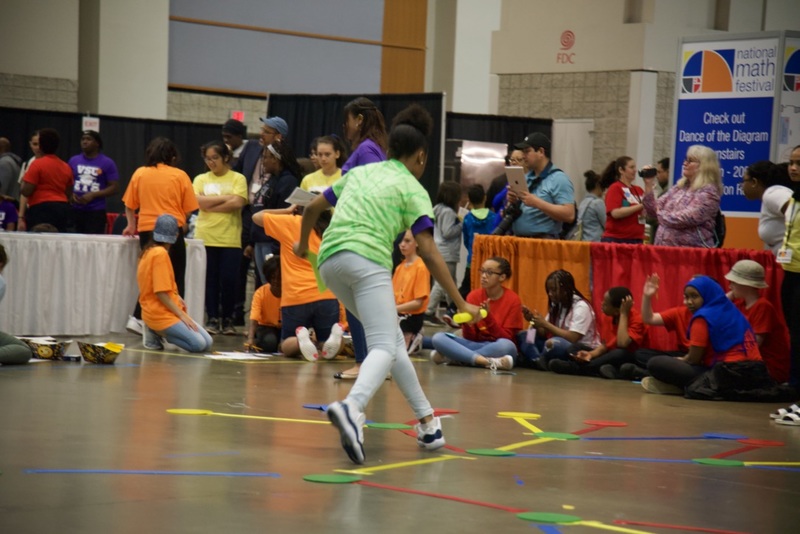 https://iris.siue.edu/math-literacy-archive/files/bulk/2019MathFestival_325.jpg https://iris.siue.edu/math-literacy-archive/files/bulk/2019MathFestival_325.jpg