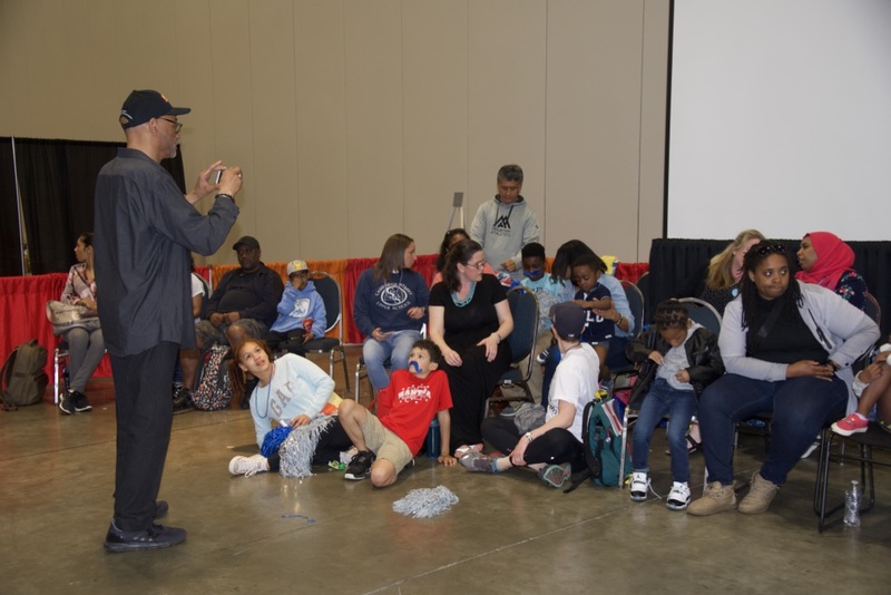 https://iris.siue.edu/math-literacy-archive/files/bulk/2019MathFestival_237.jpg