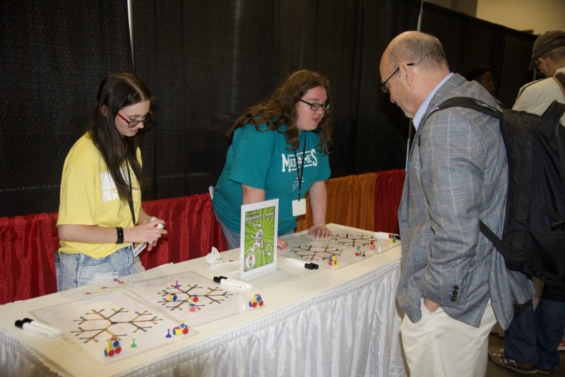 https://iris.siue.edu/math-literacy-archive/files/bulk/2019MathFestival_225.jpg https://iris.siue.edu/math-literacy-archive/files/bulk/2019MathFestival_225.jpg