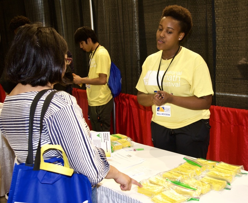 https://iris.siue.edu/math-literacy-archive/files/bulk/2019MathFestival_202.jpg https://iris.siue.edu/math-literacy-archive/files/bulk/2019MathFestival_202.jpg