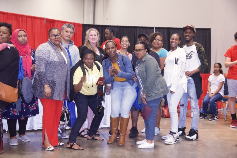 https://iris.siue.edu/math-literacy-archive/files/bulk/2019MathFestival_372.jpg