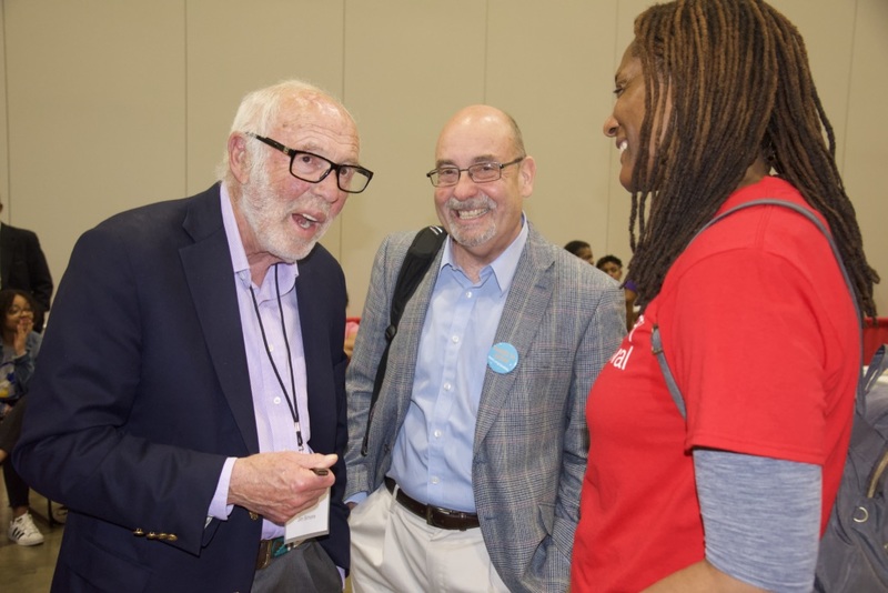https://iris.siue.edu/math-literacy-archive/files/bulk/2019MathFestival_277.jpg