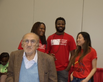 https://iris.siue.edu/math-literacy-archive/files/bulk/2019MathFestival_171.jpg