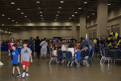 https://iris.siue.edu/math-literacy-archive/files/bulk/2019MathFestival_223.jpg