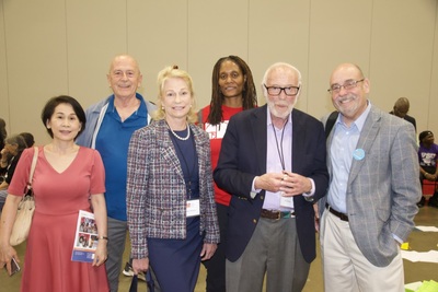 https://iris.siue.edu/math-literacy-archive/files/bulk/2019MathFestival_278.jpg