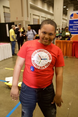 https://iris.siue.edu/math-literacy-archive/files/bulk/2019MathFestival_188.jpg