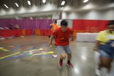 https://iris.siue.edu/math-literacy-archive/files/bulk/2019MathFestival_244.jpg