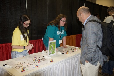 https://iris.siue.edu/math-literacy-archive/files/bulk/2019MathFestival_225.jpg
