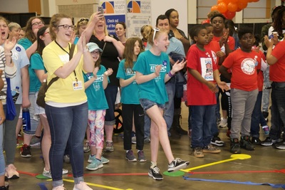 https://iris.siue.edu/math-literacy-archive/files/bulk/2019MathFestival_295.jpg