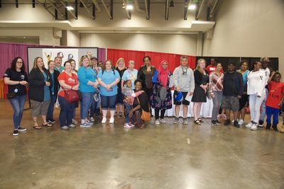 https://iris.siue.edu/math-literacy-archive/files/bulk/2019MathFestival_288.jpg