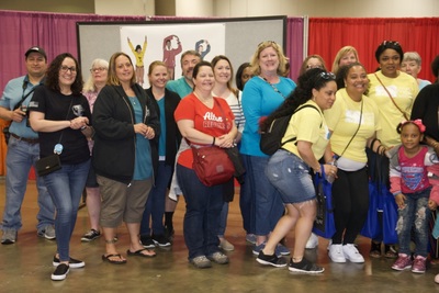https://iris.siue.edu/math-literacy-archive/files/bulk/2019MathFestival_302.jpg